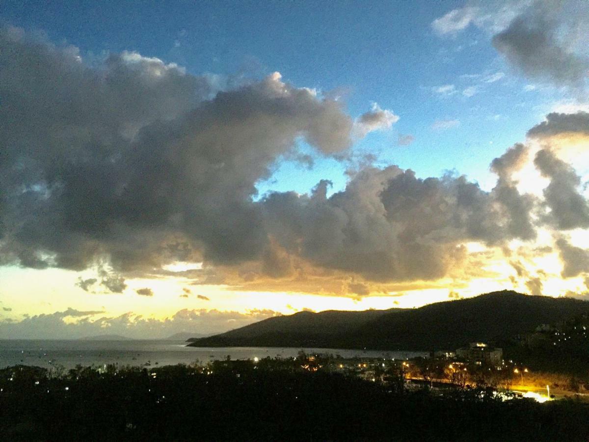 Island Views Bed and Breakfast Airlie Beach Buitenkant foto